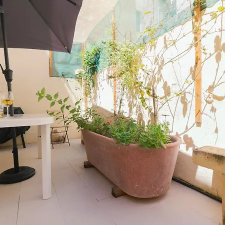 Casa Ricca Bed & Breakfast *